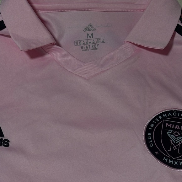 Rep Inter Miami Messi Jersey - Picture 3 of 6